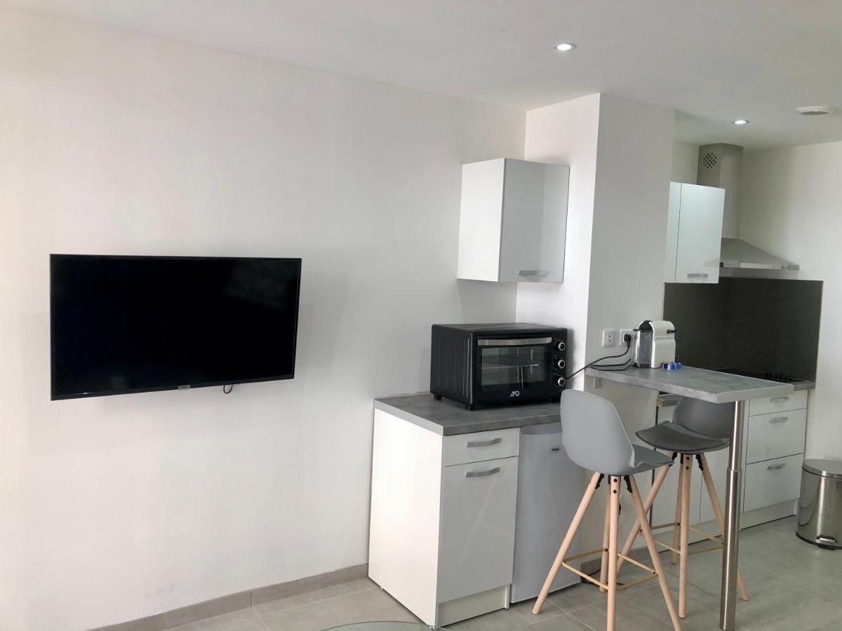 Provencal Studio Netflix Appart-Hotel-Provence La Fare-les-Oliviers Exteriör bild