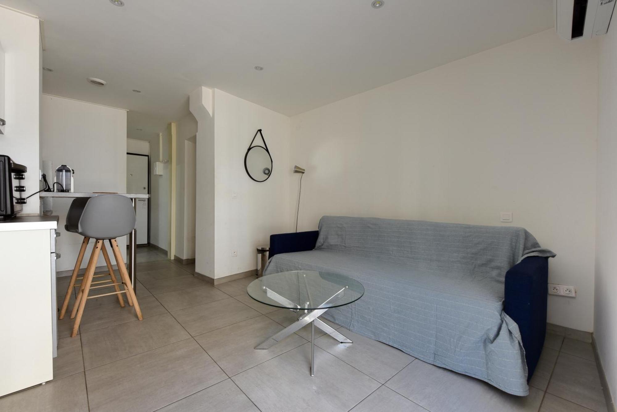 Provencal Studio Netflix Appart-Hotel-Provence La Fare-les-Oliviers Exteriör bild